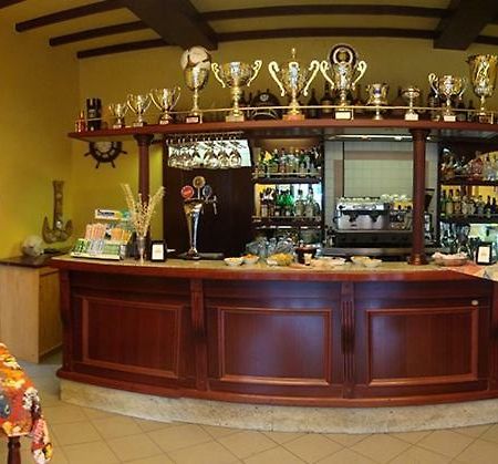Albergo Antica Luni ภายนอก รูปภาพ
