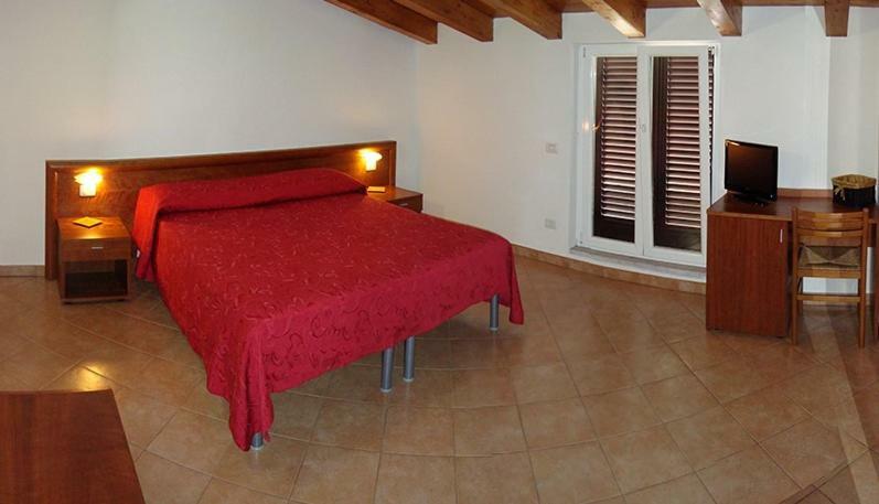 Albergo Antica Luni ภายนอก รูปภาพ